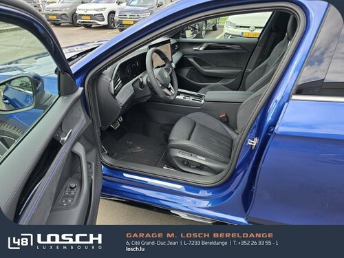 Volkswagen Passat Variant R-Line Blue 9