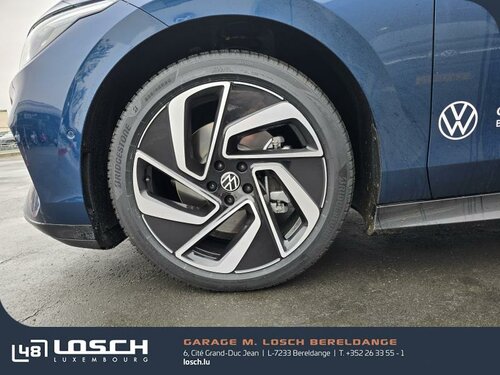 Volkswagen ID.7 Pro Blue 11