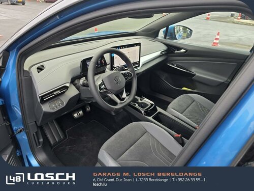 Volkswagen ID.5 Pro Blue 1