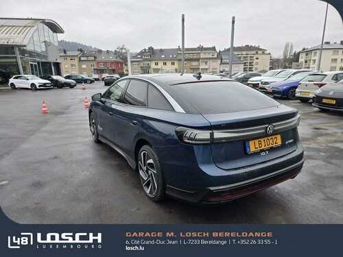Volkswagen ID.7 Pro Blue 2