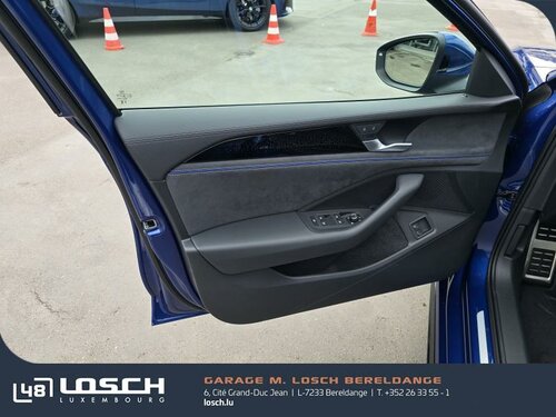 Volkswagen Passat Variant R-Line Blue 7